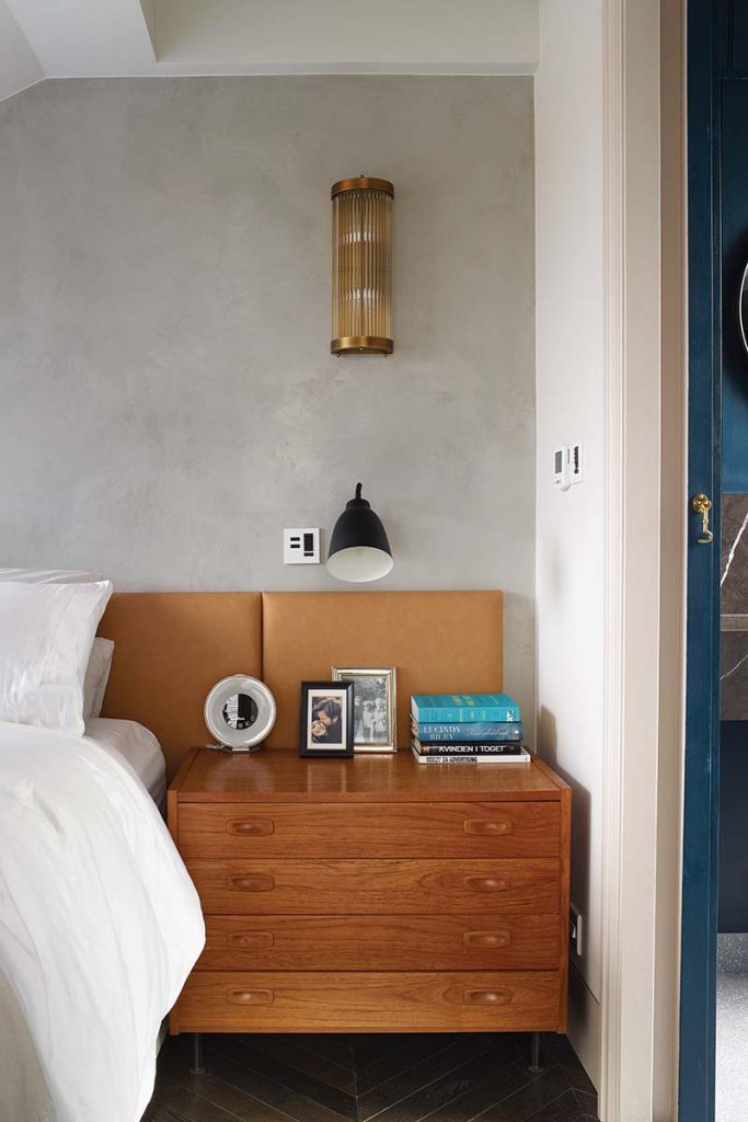 wooden bedside chest of drawers
