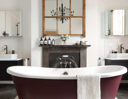red bath ensuite