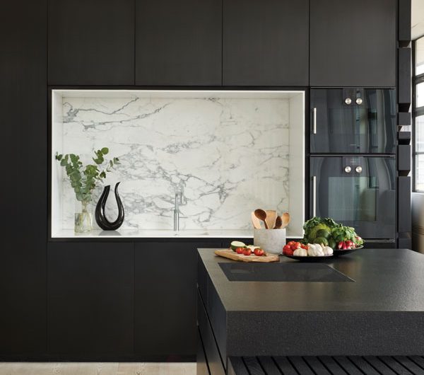 Black kitchen