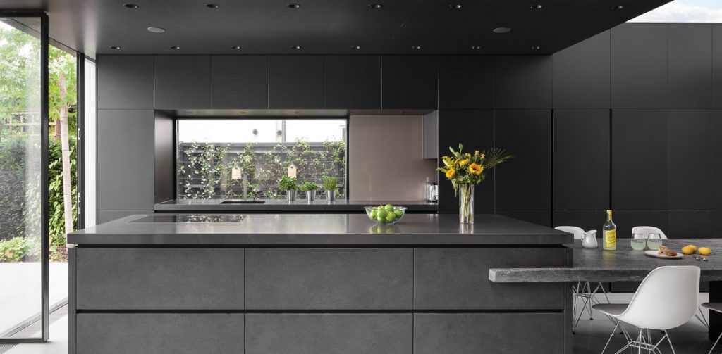 Black kitchen