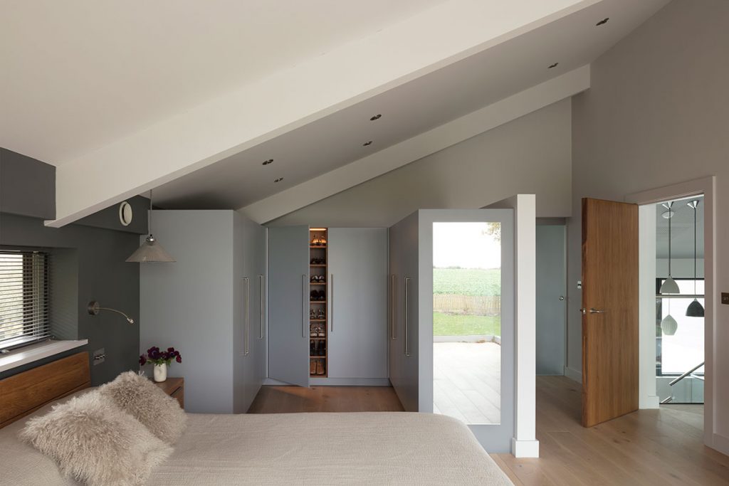roundhouse metro bespoke wardrobe