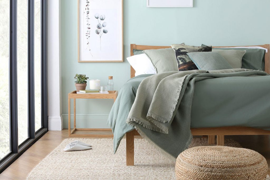 ways to create a relaxing bedroom