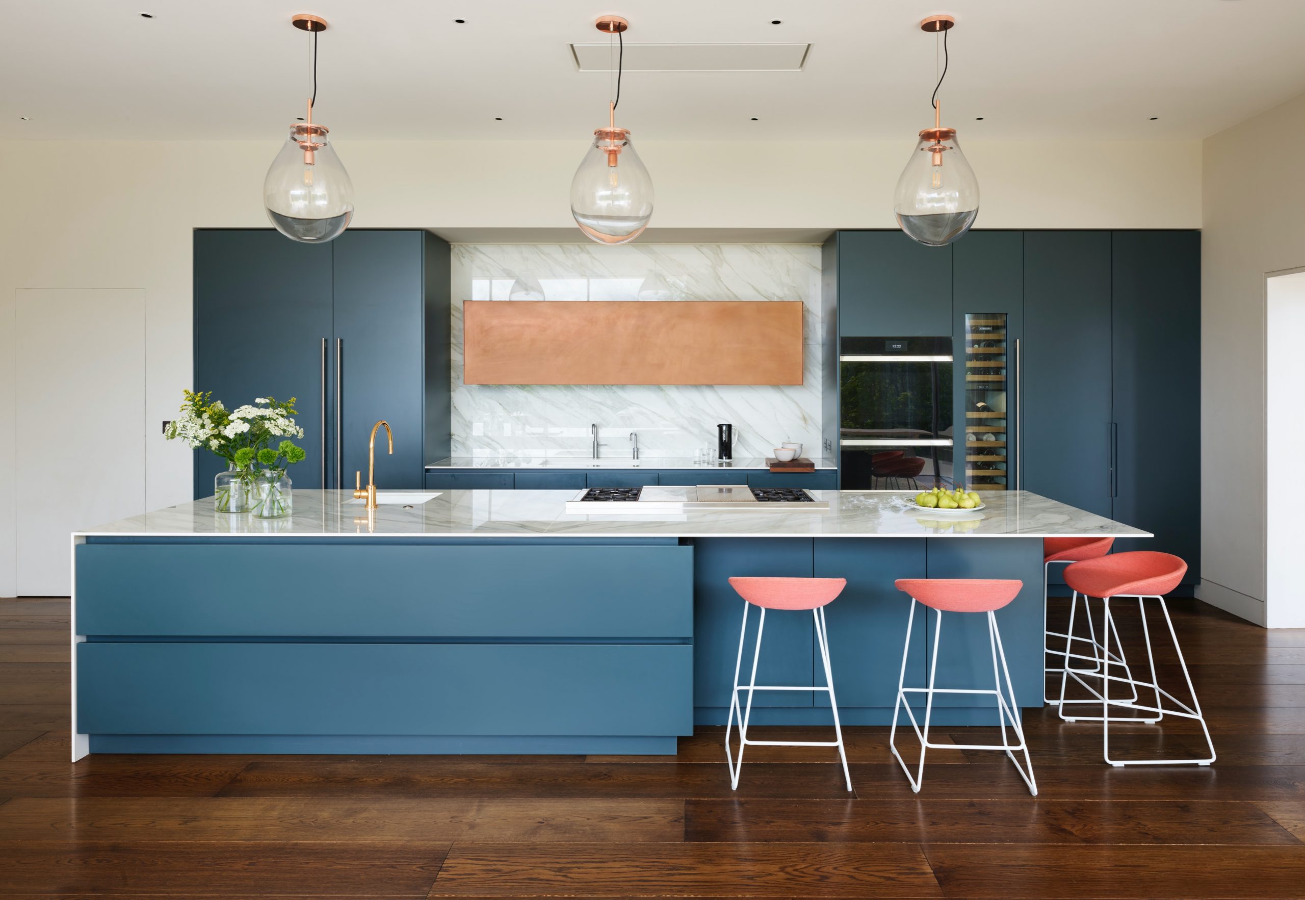 handleless kitchen cabinets