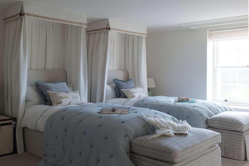 kids' bedroom