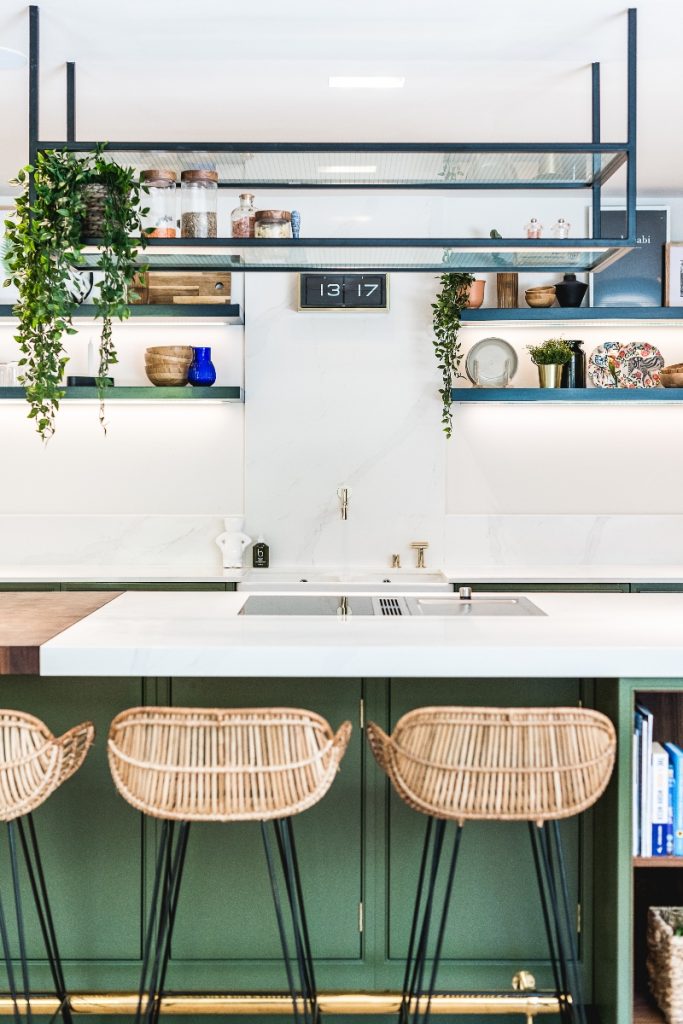 Day True bar stools