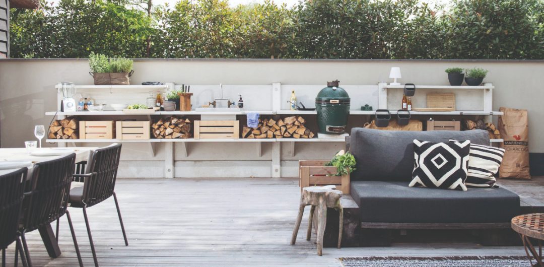 Outdoor kitchen