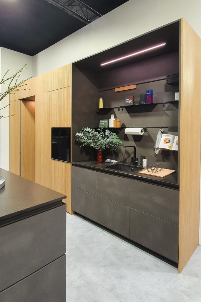 handleless wooden kitchens